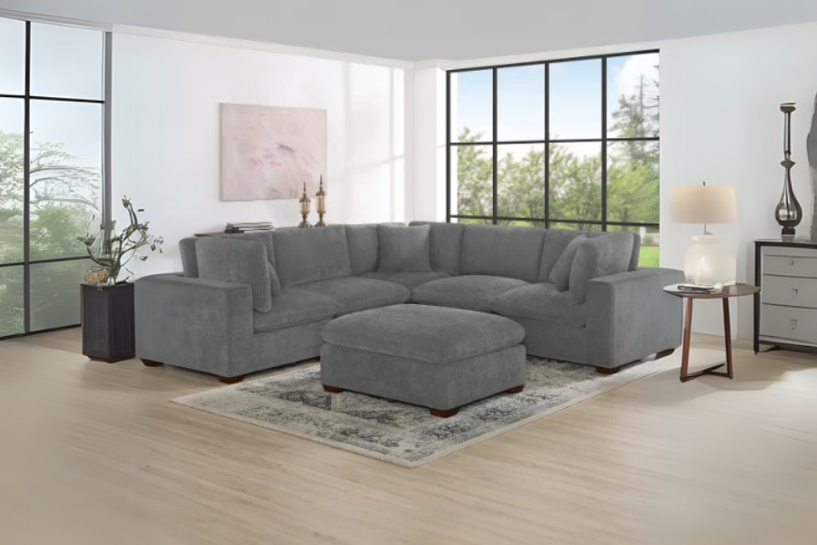 Thomasville Lowell 6 - piece Modular Sectional