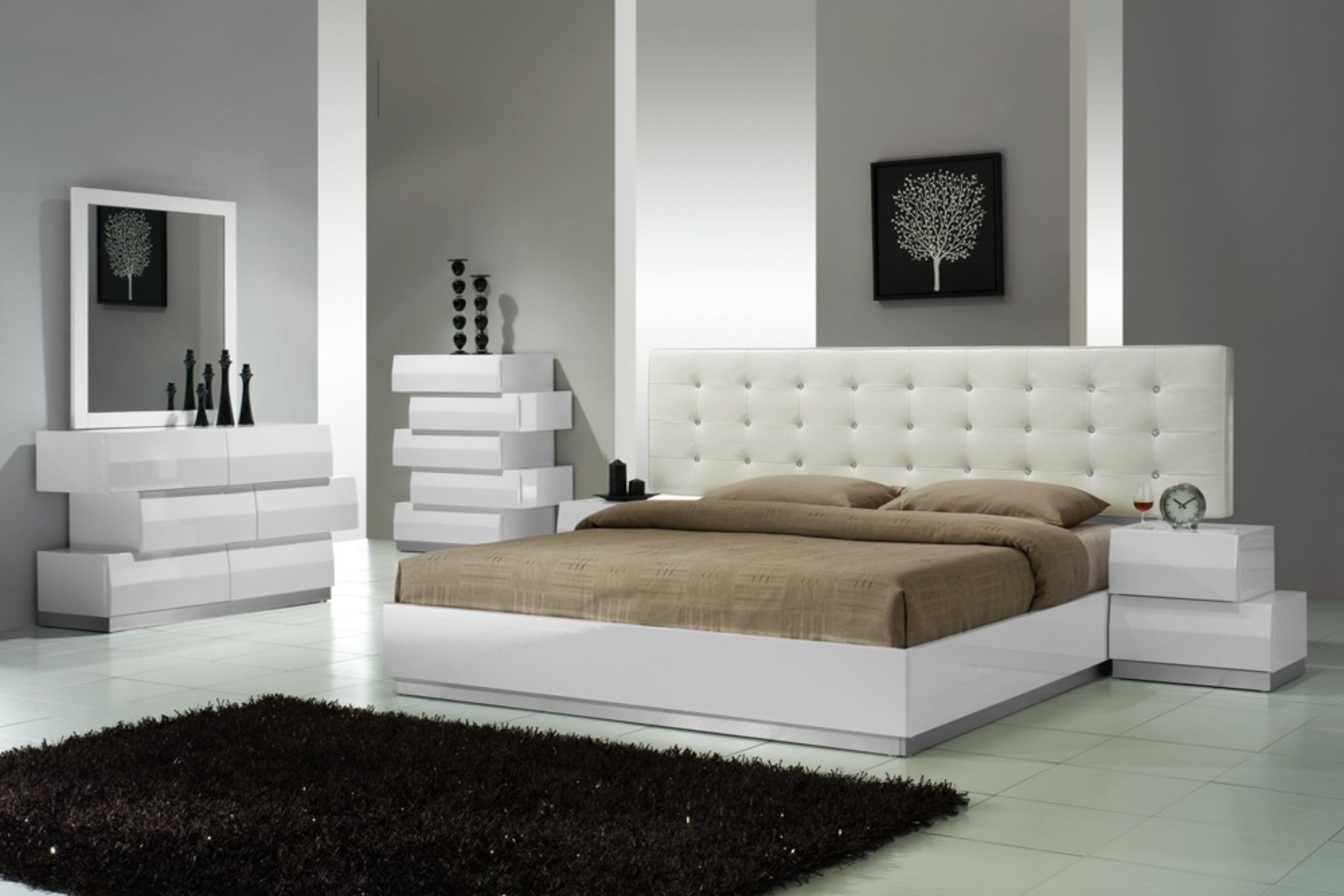 Naples White Lacquer Platform Bedroom Set from J&M (17686-Q