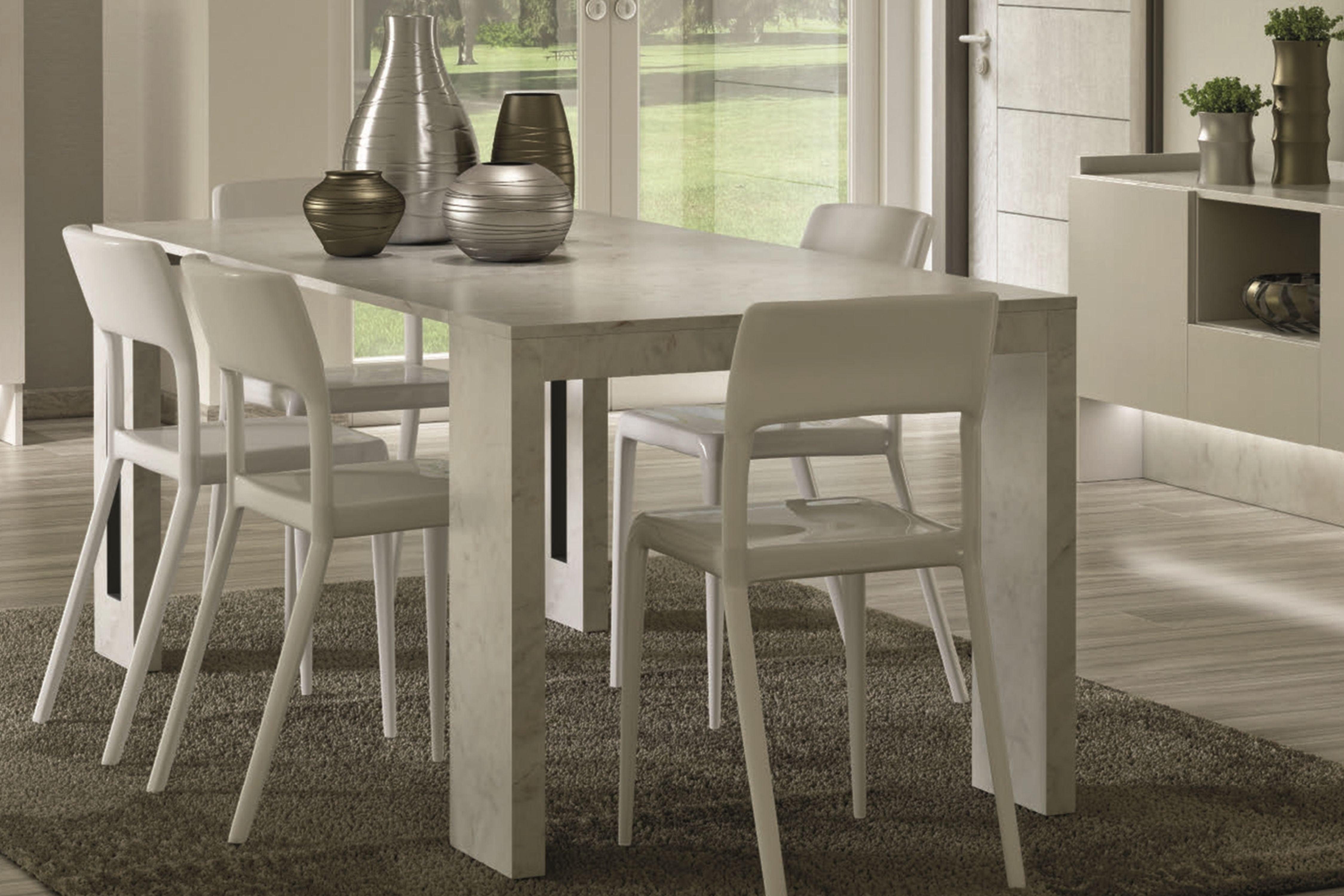 Bm dining discount table and chairs